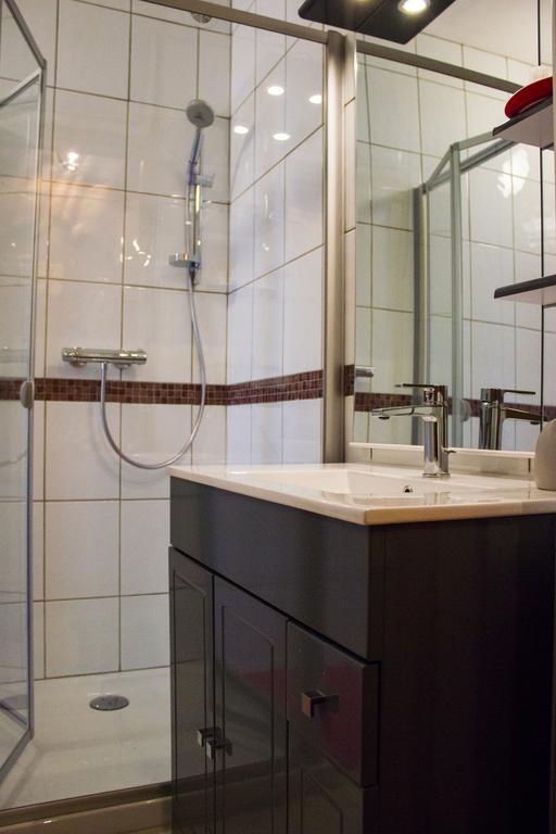 Aux Ronzieres Bed & Breakfast Pouilly-sous-Charlieu Exterior foto